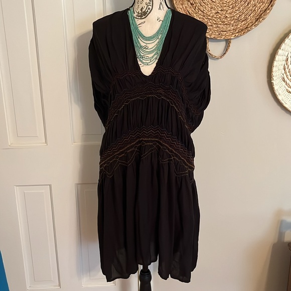 Free People Dresses & Skirts - Free People Love on the Run Black Dress EUC